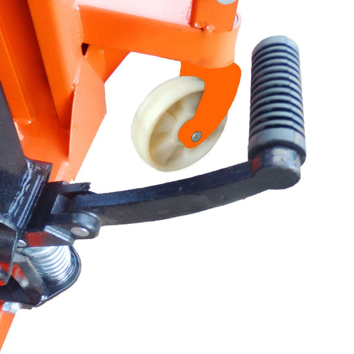 Inaithiram MS2N16LHA Heavy Duty Hydraulic Manual Stacker 2Ton Capacity closeup of Foot Pump