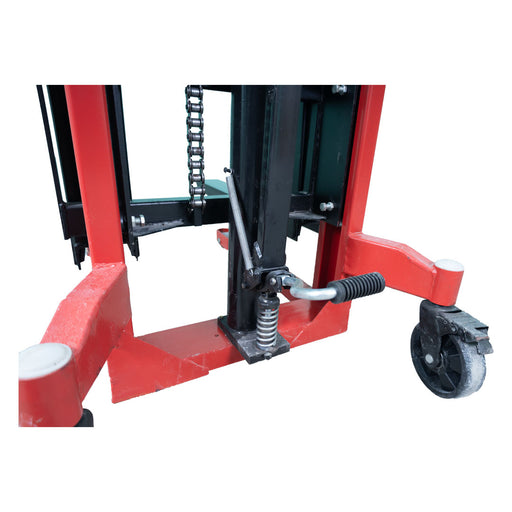 Inaithiram MS2PU16LHB Hydraulic Manual Stacker 2Ton Closeup of Foot Pedal