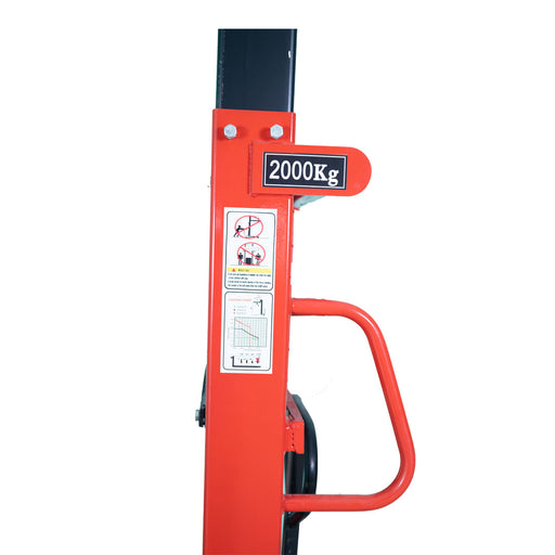 Inaithiram MS2PU16LHB Hydraulic Manual Stacker 2Ton Closeup of Frame and Handle