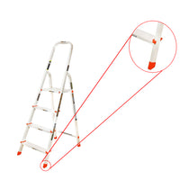 Eurostar ASL3S1P Aluminium Step Ladder 03 steps 5ft height 150kg Capacity Closeup of Anti Skid Rubber ABS Shoes