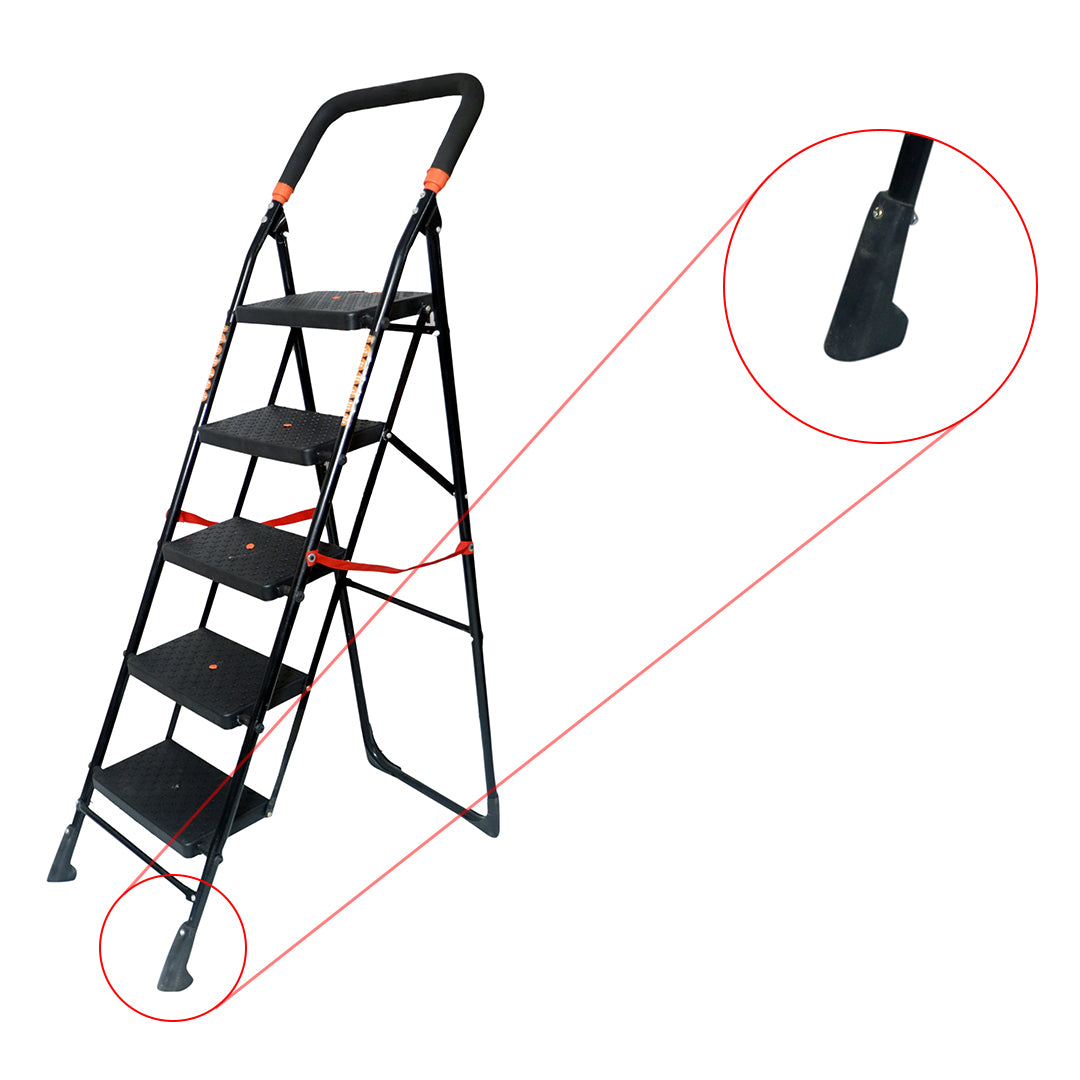Inaithiram SL5SDLX Foldable Step Ladder 150kg Capacity Closeup of Sports Anti Skid Plastic PP Shoes