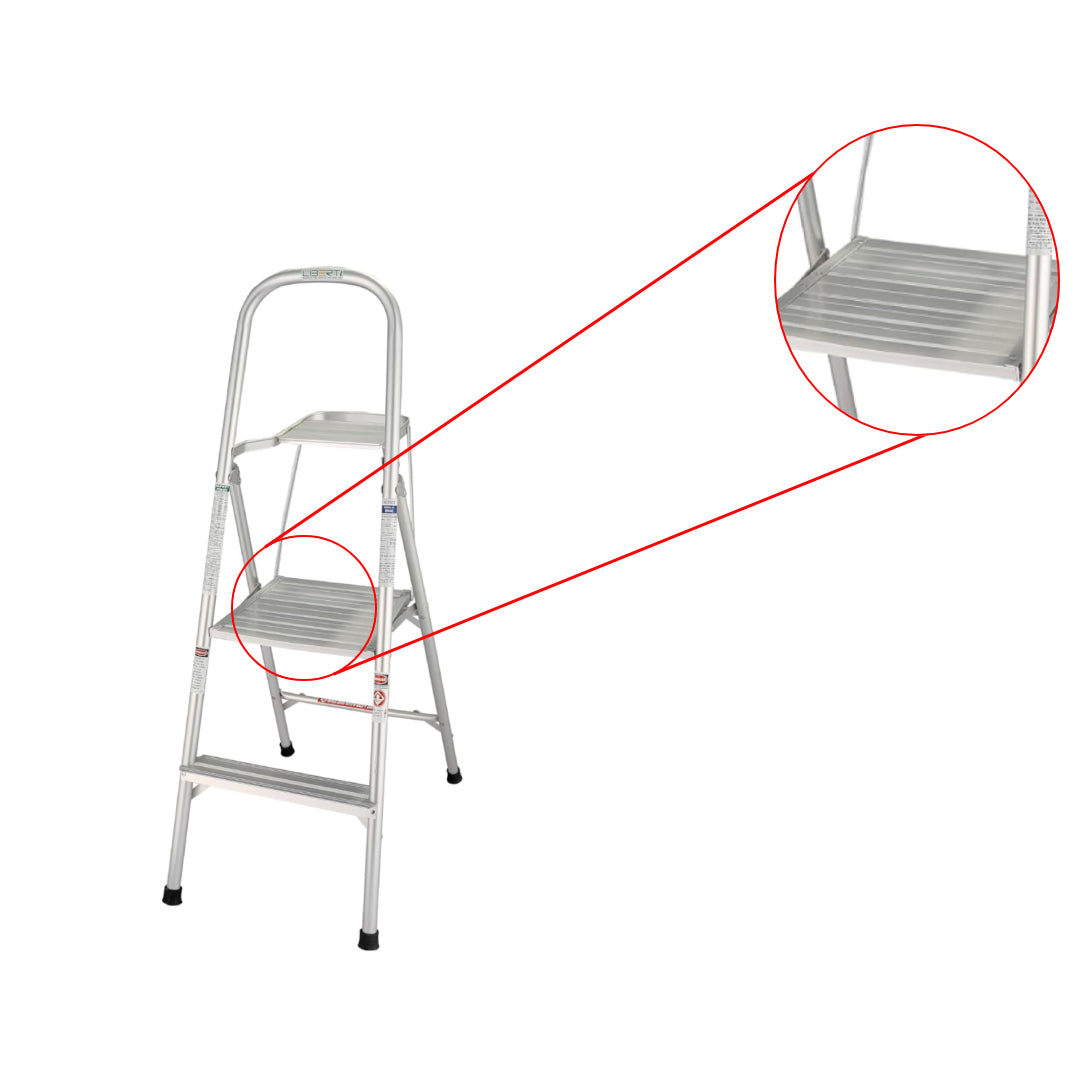 Liberti APL4FT Aluminium Platform Ladder 03 steps 4ft height 90kg Capacity Closeup of Knee Guard